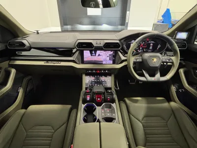 2025 Lamborghini Urus SE 4WD RHD – Verde Turbine Lucido for export from Japan