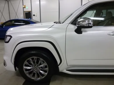 2025 TOYOTA LAND CRUISER LC300 ZX 4WD | MODELLISTA AERO for export from Japan