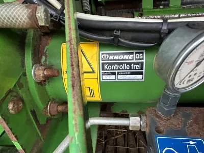 KRONE Vario Pack Multi-Cut 1800 round baler (No.J0877) for export from Japan