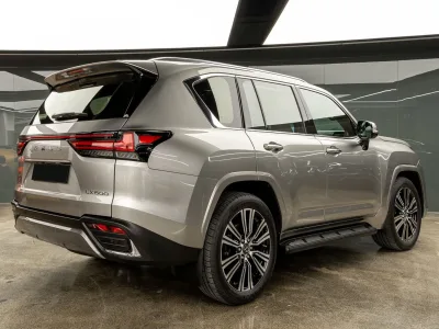 2025 Lexus LX600 LEXUS SIGNATURE EDITION 7 Seats(No.830807) for export from Japan