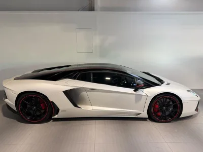 2015 Lamborghini Aventador LP700-4 Pirelli Limited Edition for export from Japan