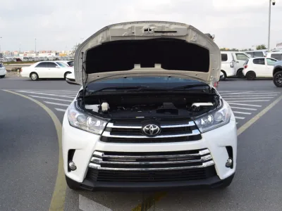 2019 Toyota kluger push start (No.830771) for export from Japan