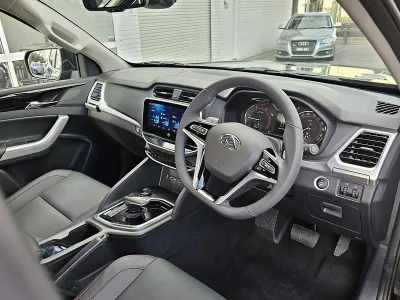 2025 LDV T60 Max LUXE Mega Tub LWB Pickup (No.480768) for export from Japan