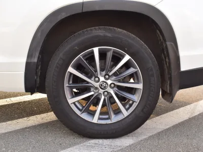 2019 Toyota kluger push start (No.830771) for export from Japan