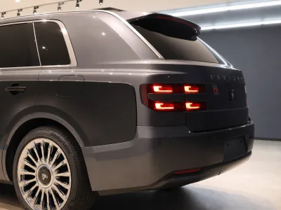 2025 Toyota Century SUV 3.5L Plug-in Hybrid 4WD 4-Seater for export from Japan