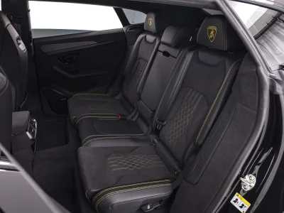 2026 Lamborghini Urus SE 4WD RHD - Nero Helene for export from Japan