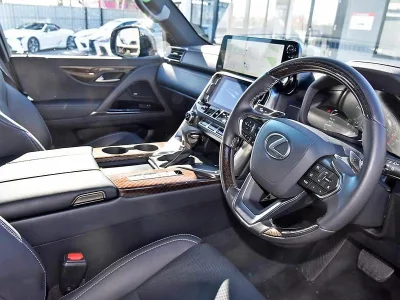 2022 Lexus LX600 SUV Liquid Metal/Black (No.480731) for export from Japan