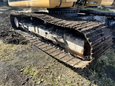 Caterpillar 320D Excavator for export from Japan