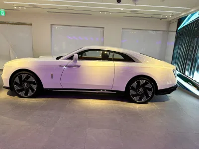 2025 Rolls-Royce Spectre The Epitome of Luxury (No.J0988) for export from Japan