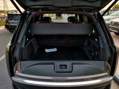 2025 Land Rover Range Rover Autobiography (No.680557) for export from Japan