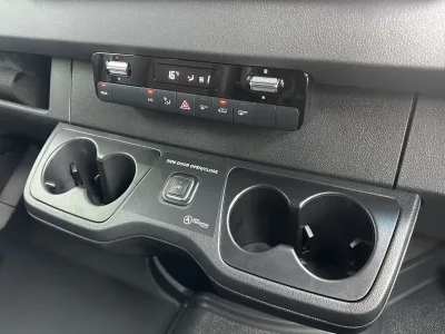 2026 Mercedes-Benz Sprinter 519 ELWB Minibus RWD — 17 Seats for export from Japan