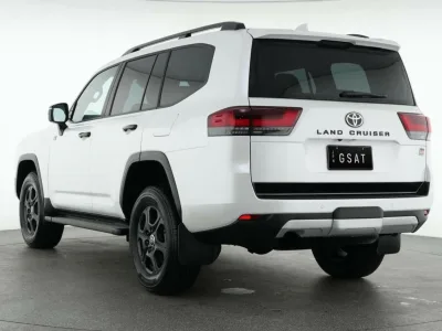 2026 Toyota Land Cruiser GR Sport Auto 4x4 for export from Japan