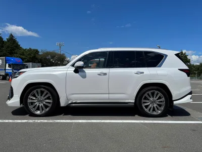2022 Brand New Lexus LX600-4WD Art Wood Panel Modellista (Sonic Quartz)  (No.J0573) for export from Japan