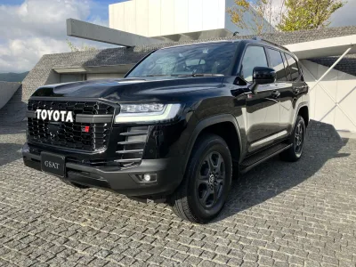 2023 Toyota Land Cruiser for export from Japan