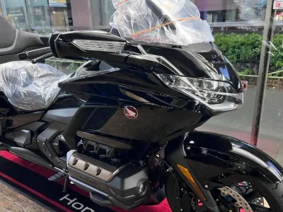 Honda Goldwing GL1800   Certified Used Car (No-770699) for export from Japan
