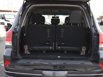 2016 Toyota Land Cruiser full option Grey (No.830777) for export from Japan