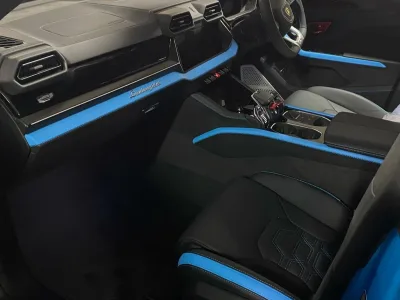 2025 Lamborghini Urus SE for export from Japan