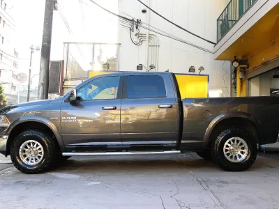 2018 Dodge Ram Truck Laramie 4WD (No.960911) for export from Japan