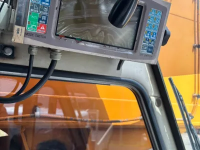 1992 KATO SR-250 25-Ton Rough Terrain Crane for export from Japan