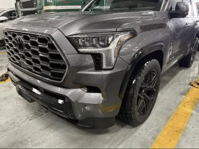 2026 Toyota Tundra / Sequoia Platinum (Hybrid, 4WD, 7 seats) for export from Japan
