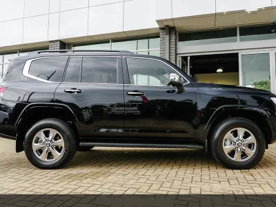 2025 Toyota Land Cruiser Sahara (No.480797) for export from Japan