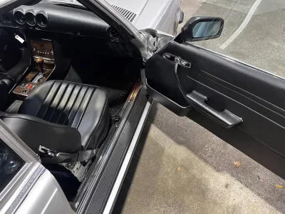Mercedes-Benz 560SL Coupe (No.J0909) for export from Japan