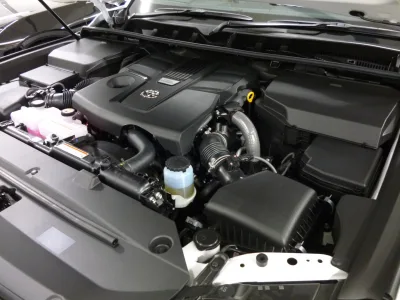 2025 TOYOTA LAND CRUISER LC300 ZX 4WD | MODELLISTA AERO for export from Japan