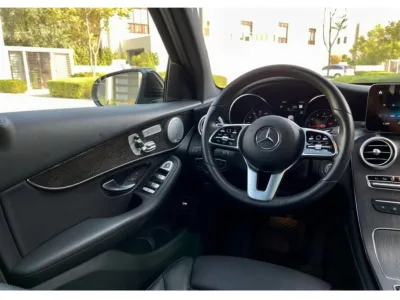 2020 Mercedes-Benz GLC 300 SUV (2.0L inline-4 turbo engine) Left Hand Model (No.680649) for export from Japan