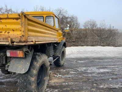 1973 Mercedes-Benz Unimog Left-Hand Drive Double Side Loader Dump Truck (No.J1010) for export from Japan