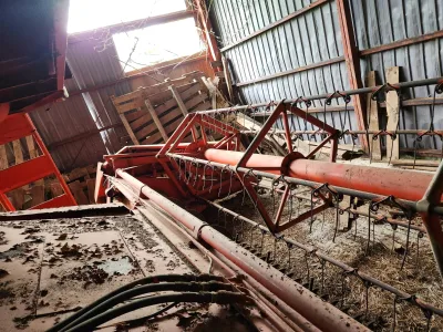 LAVERDA M132 Combine Harvester (No.J0836) for export from Japan