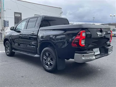 2025 Toyota Hilux 2.4 Z Diesel Turbo 4WD for export from Japan