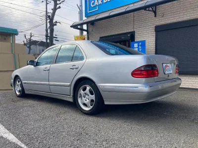 Mercedes-Benz E320 2002 (N0-J0689) for export from Japan