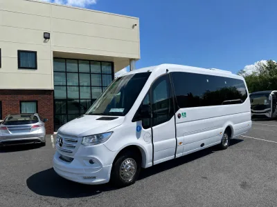 Mercedes-Benz Sprinter Ferqui Sunset 19-Seater Midi Coach RHD for export from Japan