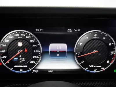 2025 Mercedes Benz Rubellite Red Metallic(No.J736) for export from Japan