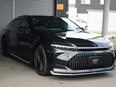 2026 Toyota Crown 2.5 Z THE 70th Hybrid for export from Japan