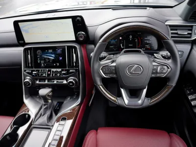 2025 LEXUS LX 500d LIMITED – THE PINNACLE OF LUXURY for export from Japan