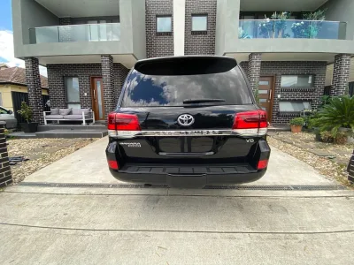 2021 Toyota Landcruiser Sahara LC200 Horizon (No.480518) for export from Japan
