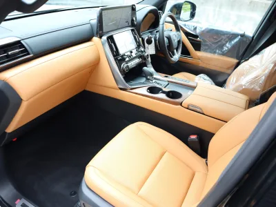 2026 Lexus LX 700h 4WD / Modellista, Mark Levinson & Rear Entertainment JDM for export from Japan