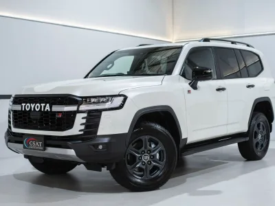 2022 LandCruiser LC300 GR Sport (No.J0538) for export from Japan