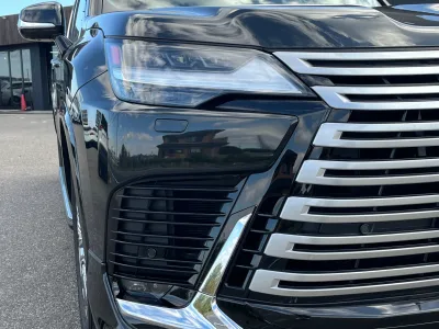 2025 Lexus LX 600 Executive 4WD Modellista Aero (No.9601035) for export from Japan