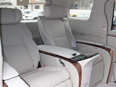 2025 Lexus LM 500h EXECUTIVE AWD (No.620975) for export from Japan