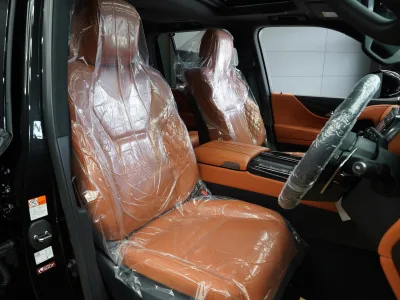 2025 Lexus LX 600 Executive 4WD - The Ultimate Luxury SUV (No.960999) for export from Japan