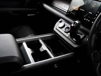 2025 Land Rover Defender 110 V8 X URBAN WIDETRACK for export from Japan