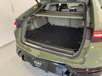 2025 Lamborghini Urus SE 4WD RHD – Verde Turbine Lucido for export from Japan