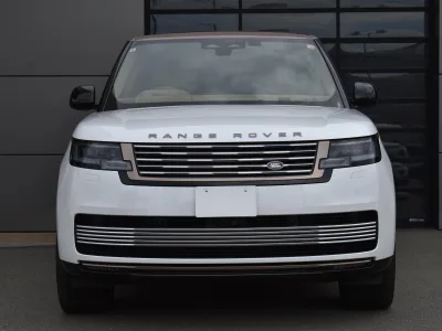 2024 Land Rover Range Rover SV Signature Suite 4.4L P615 Long Wheelbase 4WD for export from Japan