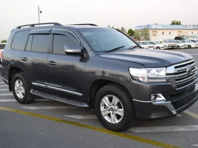 2016 Toyota Land Cruiser full option Grey (No.830777) for export from Japan