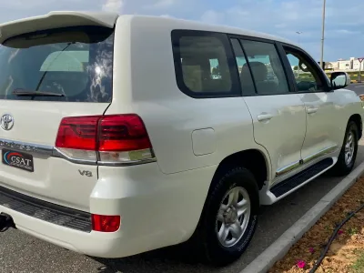 Toyota Land Cruiser GXR V8 2018 (NO-830716) for export from Japan