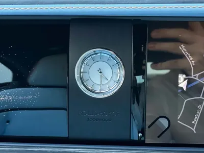 2025 Rolls-Royce Spectre: The Epitome of Luxury and Innovation (No.960966) for export from Japan