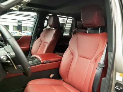 2025 Lexus LX600 LEXUS SIGNATURE EDITION 7 Seats(No.830807) for export from Japan