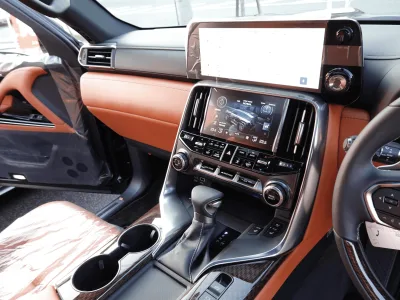 2025 Lexus LX 600 Executive AWD Levinson 4-Seater (No.960732) for export from Japan